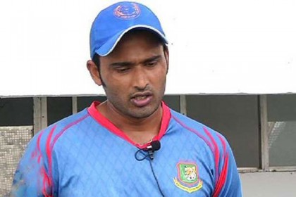 মায়ের চিকিৎসা করাতে গাড়ি বিক্রি করে দিলেন ক্রিকেটার শাহাদাত

