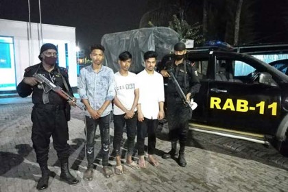 সোনাইমুড়িতে ৩ মাদক ব্যবসায়ী আটক