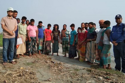 মেঘনার অভয়াশ্রমে মাছ শিকারে
১৮ জেলের সাজা