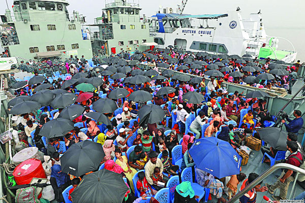 ভাসানচরে স্থানান্তর হলো আরও ২২৬০ রোহিঙ্গা