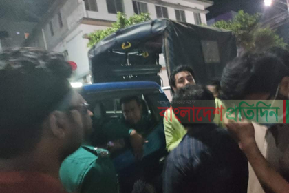 বরিশাল বিশ্ববিদ্যালয় শিক্ষার্থীর উপর হামলার চেষ্টা
