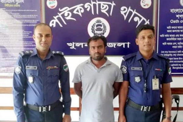 গোসলের ভিডিও ফাঁসের ভয় দেখিয়ে ভাবিকে ধর্ষণ, দেবর গ্রেফতার

