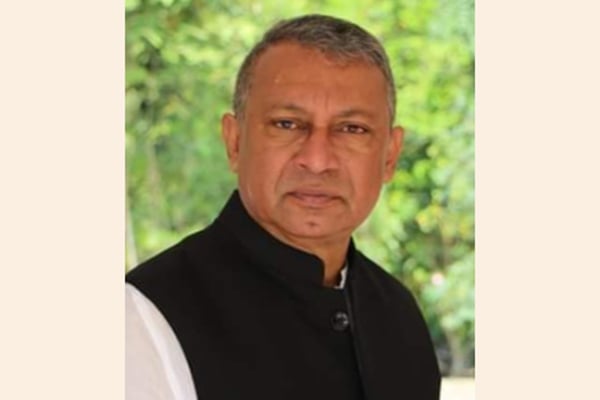 নোয়াখালী চালাই আমি: একরামুল করিম চৌধুরী