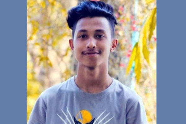 ওয়াজ শুনতে গিয়ে প্রতিপক্ষের ছুরিকাঘাতের শিকার স্কুলছাত্র