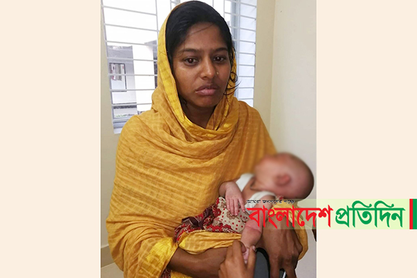 চুরি হওয়া শিশুটিকে মায়ের কোলে ফিরিয়ে দিল পুলিশ 