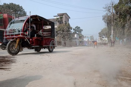ধূলির শহরে পরিণত হয়েছে পঞ্চগড় 
