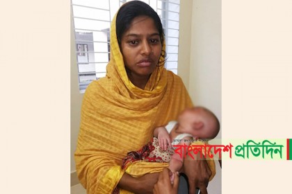 চুরি হওয়া শিশুটিকে মায়ের কোলে ফিরিয়ে দিল পুলিশ 