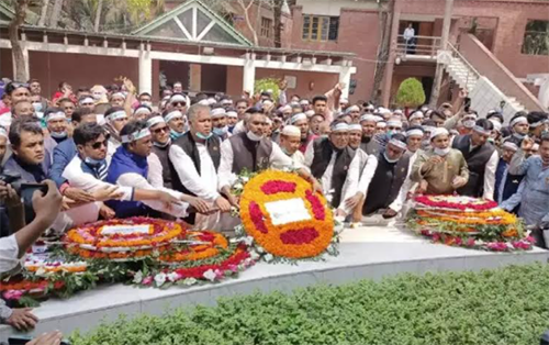 জাতির পিতার সমাধীতে মুক্তিযোদ্ধা প্রজন্মলীগের শ্রদ্ধা