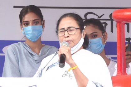 আমি কখনও বলিনি পানি দেবো না: তিস্তা ইস্যুতে মমতা