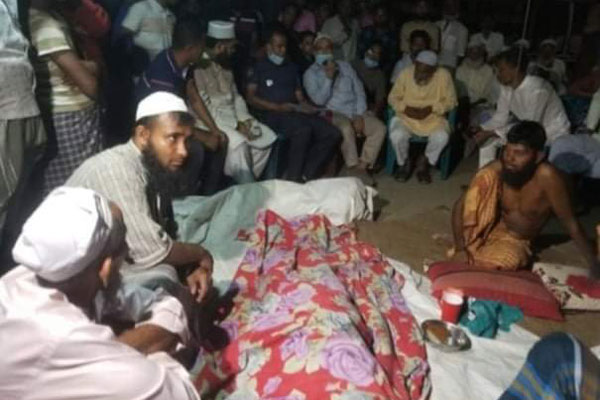 দুই ছেলের মারামারি দেখে হৃদযন্ত্রের ক্রিয়া বন্ধ হয়ে বাবার মৃত্যু

