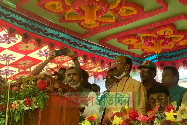 দলকে শক্তিশালী করাই হবে জাতির পিতার প্রতি শ্রদ্ধা জানানো: এসএম কামাল হোসেন 