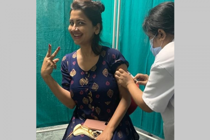 বিশ্রামে থাকব, করোনার টিকা নিয়ে জানালেন রচনা ব্যানার্জি
