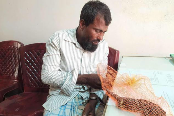 বরগুনায় তক্ষকসহ আটক ব্যক্তির জরিমানা