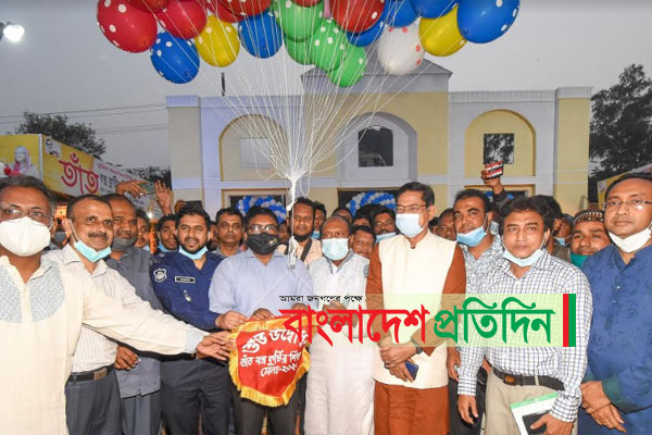 বগুড়ায় মাসব্যাপী তাঁত-বস্ত্র ও কুটির শিল্প পণ্য মেলার উদ্বোধন