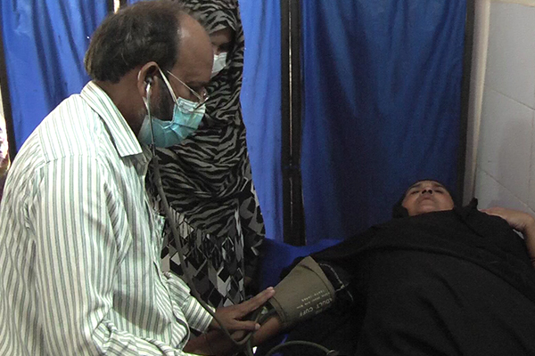 সোনারগাঁওয়ে দুর্বৃত্তদের হামলায় ঘর ভাঙচুর, আহত ৫