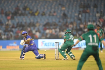 বাংলাদেশের সাবেকদের টানা তৃতীয় হার