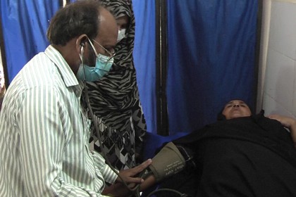 সোনারগাঁওয়ে দুর্বৃত্তদের হামলায় ঘর ভাঙচুর, আহত ৫