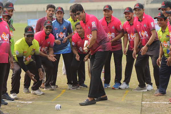 চাঁদপুরে মাস্টার্স ক্রিকেট কার্নিভাল অনুষ্ঠিত