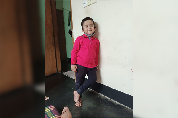 ‘চোখের সামনে নাতিডা পুইড়া গেলো’ 