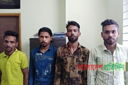 প্রেমের ফাঁদে ফেলে লাখ লাখ টাকা হাতিয়ে নিতেন তারা