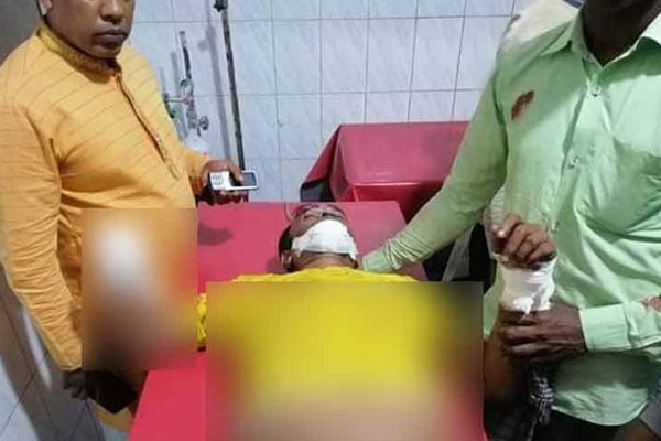 স্বেচ্ছাসেবক লীগ নেতার কব্জি কেটে ফেললেন যুবলীগ নেতা

