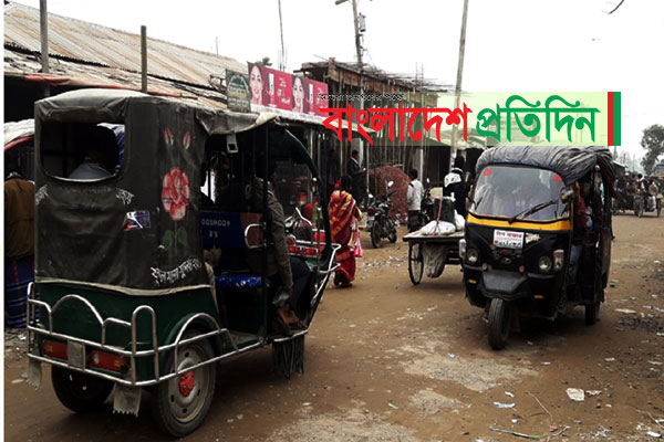 বাস চলে না যে উপজেলায়!  

