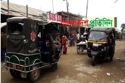 বাস চলে না যে উপজেলায়!  

