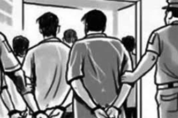 রাজধানীতে মাদকবিরোধী অভিযানে গ্রেফতার ৪৬

