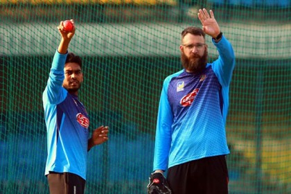 শ্রীলঙ্কা সফরে টাইগারদের পাশে থাকছেন না ভেট্টোরি