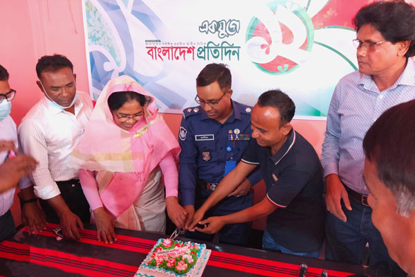 বাংলাদেশ প্রতিদিনের এক যুগে পদার্পণ উপলক্ষে নড়াইলে বর্ণাঢ্য আয়োজন