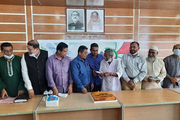 ব্রাহ্মণবাড়িয়ায় বাংলাদেশ প্রতিদিনের প্রতিষ্ঠাবার্ষিকী উদযাপন