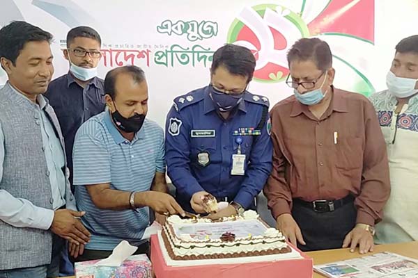 ঝিনাইদহে বাংলাদেশ প্রতিদিনের প্রতিষ্ঠাবার্ষিকী উদযাপন
