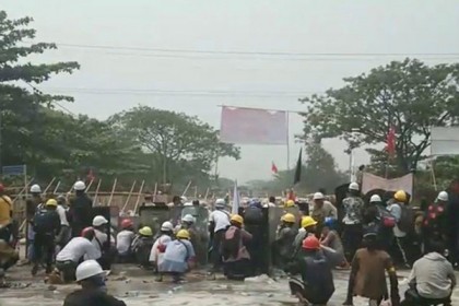 মিয়ানমারে নিরাপত্তা বাহিনীর গুলিতে আরও ১৪ জন নিহত