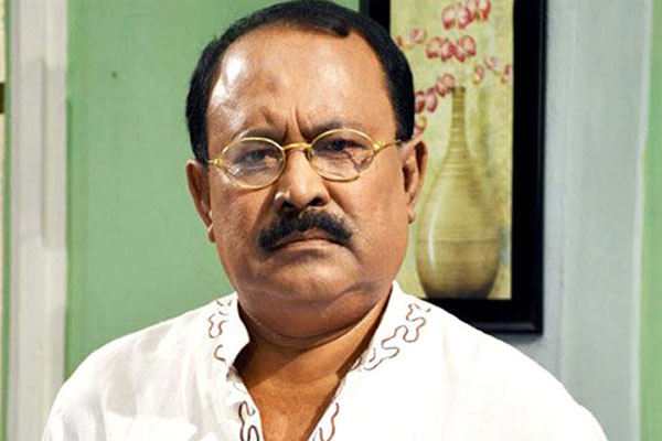 করোনায় কাজী হায়াতের শারীরিক অবস্থার অবনতি, হাসপাতালে ভর্তি