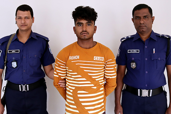 কোটালীপাড়ায় ইয়াবাসহ মাদক ব্যবসায়ী গ্রেফতার