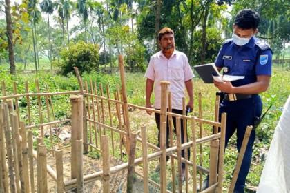 কালিয়াকৈরে সাতটি কবর থেকে কঙ্কাল চুরি
