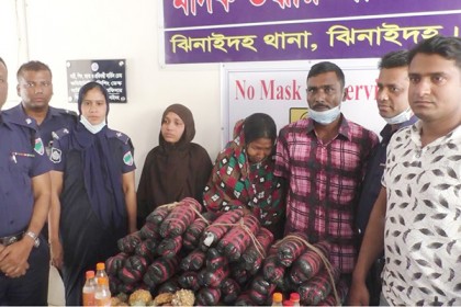 ঝিনাইদহে গাঁজাসহ ৩ মাদক ব্যবসায়ী আটক