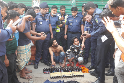 ব্রাহ্মণবাড়িয়ায় ফেনসিডিলসহ আটক ২