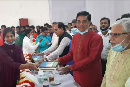 চরফ্যাশনে বঙ্গবন্ধুর জন্মশতবার্ষিকী উপলক্ষে শিশুদের চিত্রাঙ্কন প্রতিযোগিতা