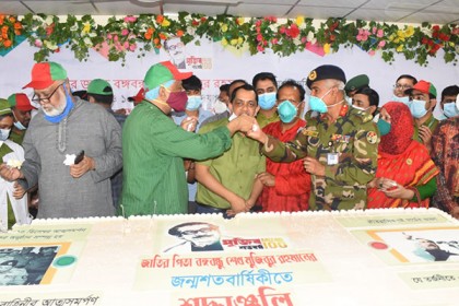 বঙ্গবন্ধুর জন্মশতবার্ষিকীতে কেক কাটলো ওসমানী হাসপাতাল বিএনএ 