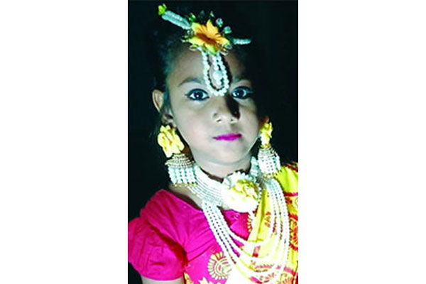 দেড় আনা স্বর্ণের জন্য শিশুকে খুন 

