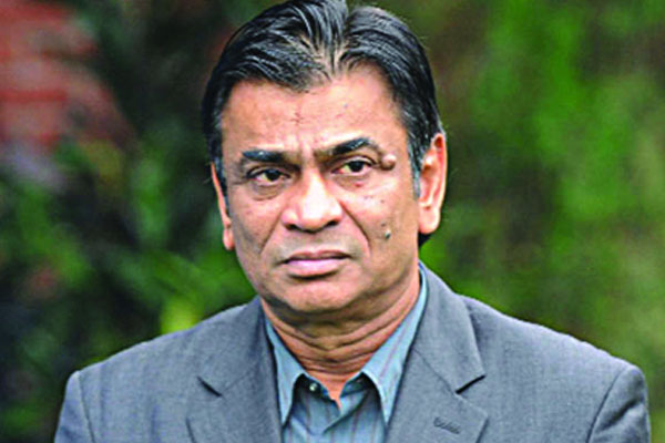 ফুটবলারদের সাহস জোগান