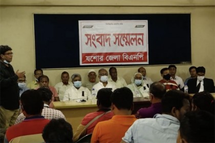 যশোর পৌরসভার নির্বাচন থেকে সরে দাঁড়ালেন বিএনপির মেয়রপ্রার্থী