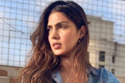 অবশেষে রিয়াকে নিয়ে নীরবতা ভাঙলেন প্রযোজক