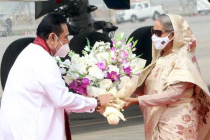 দ্বিপক্ষীয় বৈঠকে শেখ হাসিনা-রাজাপাকসে

