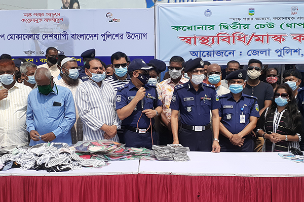 মাস্ক ক্যাম্পেইনে ময়মনসিংহ পুলিশ