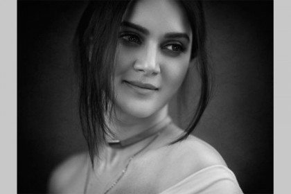 বড় পর্দায় মিথিলার অভিষেক, ছবির নাম ‘অমানুষ’