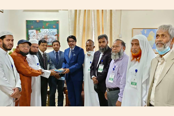 কাতারে রাষ্ট্রদূতের সাথে আলনূর সেন্টারের কর্মকর্তাদের সাক্ষাৎ