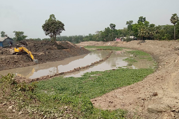 ৬০ বছর পর প্রাণ ফিরে পাচ্ছে গৌতমখালী নদী