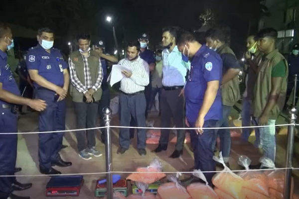 কক্সবাজারে ৫৩ কোটি টাকা মূল্যের ১৭ লাখ ইয়াবা ধ্বংস